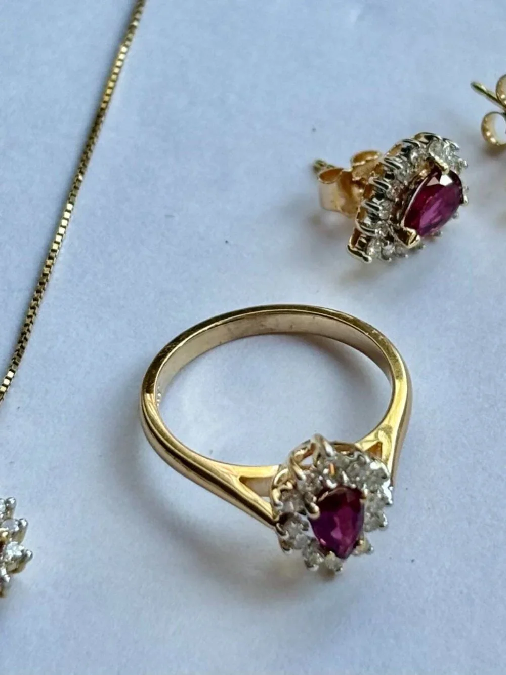Pigeon Red Ruby and Diamonds set , Earring, pendant/chain, Ring in 14ky gold.